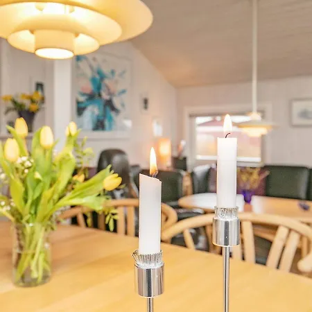 Semesterbostad 4 Star Holiday In