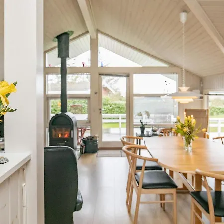 Holiday home 4 Star Holiday In Humble