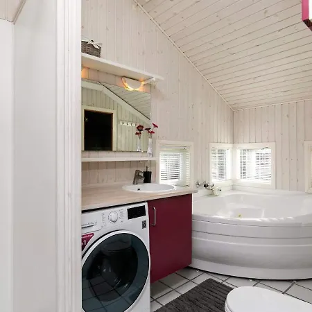Semesterbostad 4 Star Holiday In Nordenbro Vesteregn